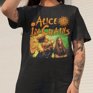 Alice In Chains Vintage T-shirt, Alice In Chains Rock Band T-Shirt